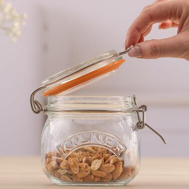 Стеклянная банка для хранения 0,5 л с зажимом Kilner