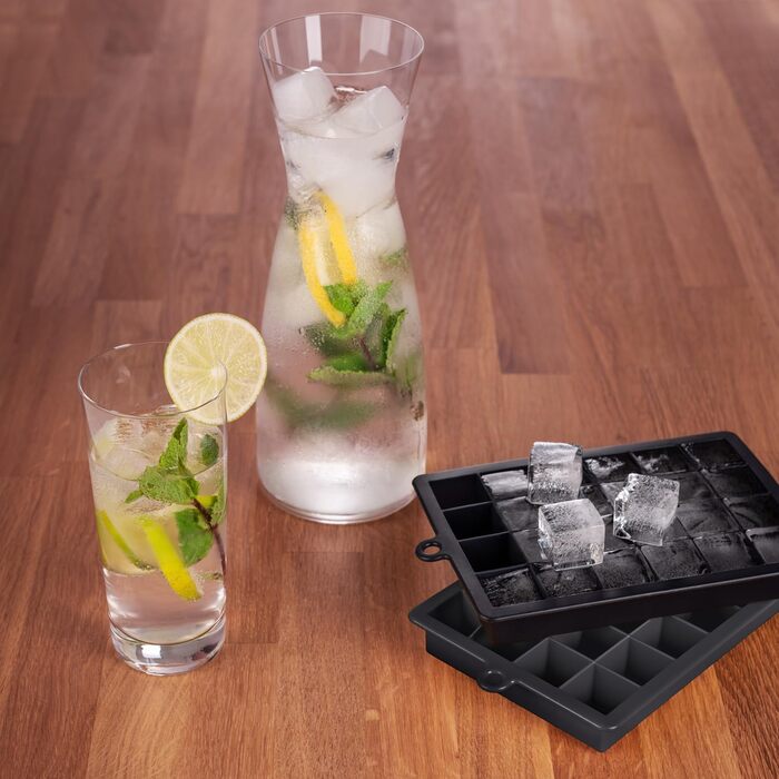 Силіконові формочки для льоду Blumtal 2x24 - Формочка для льоду - Силіконова формочка для льоду для кубиків льоду 2,6 см - 2 x формочки для льоду розміром M - Льодогенератор без BPA 2 шт. - Чорний, синій - Чорно-сині кубики M Чорний, синій - Чорно-синій