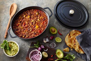 Чавунна жаровня/кокот STAUB, овальна 6,7 л, (29 см, чорна)