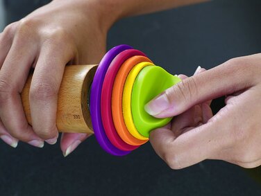 Скалка регулируемая разноцветная Adjustable Rolling Pin Joseph Joseph