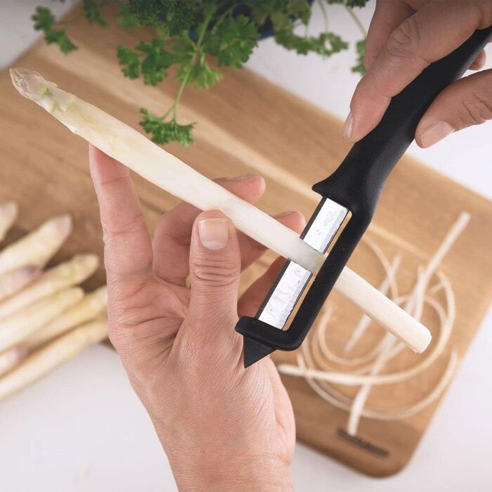 Овочечистка Fackelmann World Champion для спаржі, універсальна овочечистка з лезом з нержавіючої сталі, овочечистка для фруктів та овочів (колір чорний), кількість