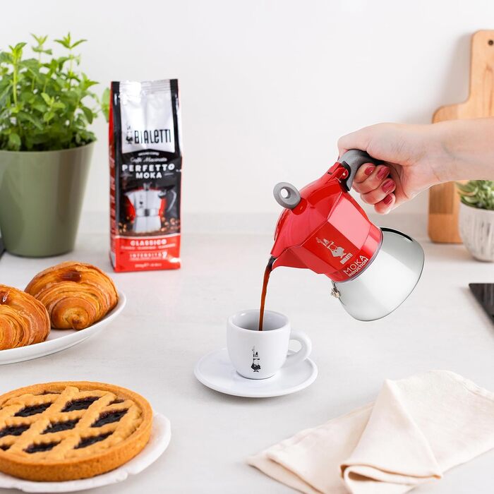 Кофеварка Moka Induction 150 мл на 4 чашки, красный Bialetti