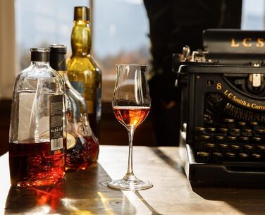 Набір з 2 келихів для коньяку Hennessy 190 мл, Vinum Riedel
