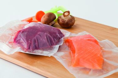 Рулони професійної плівки CASO / 2 рулони, для всіх вакуумних пакувальників, без бісфенолу А, дуже міцні та стійкі до розривів приблизно 150 мкм, ароматостійкі, стійкі до кипіння, су-від, багаторазові, в т.ч. наклейка Food Manager, прозора (одинарна, 20x6