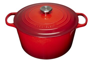 Кастрюля / жаровня 28 см, красный Le Creuset