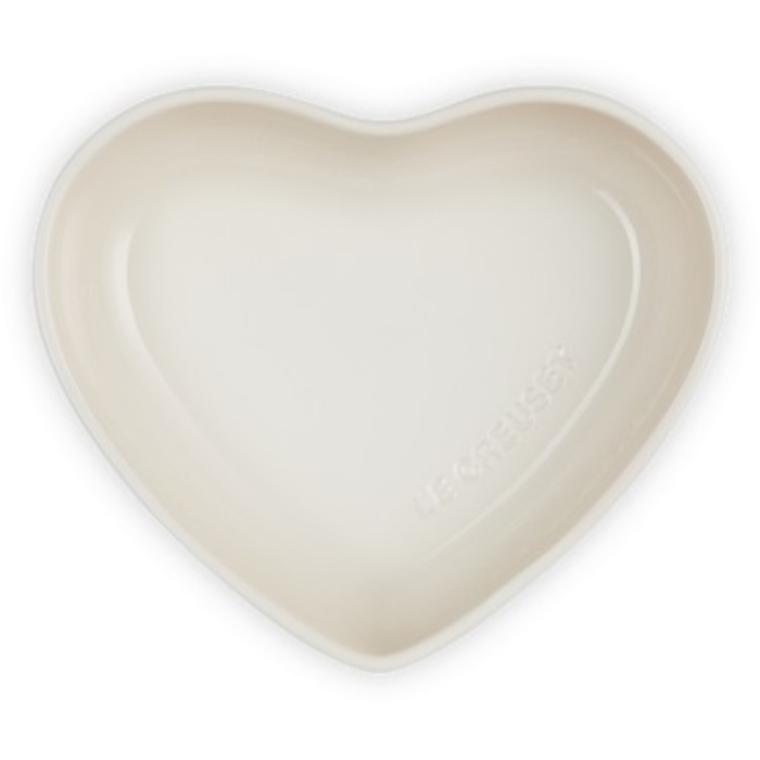 Блюдо сервировочное в форме сердца 20 см, бежевое Heart Le Creuset