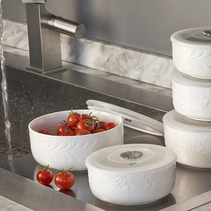 Миска с силиконовой крышкой La Porcellana Bianca INTAVOLA Bows, фарфор, диам. 15 см