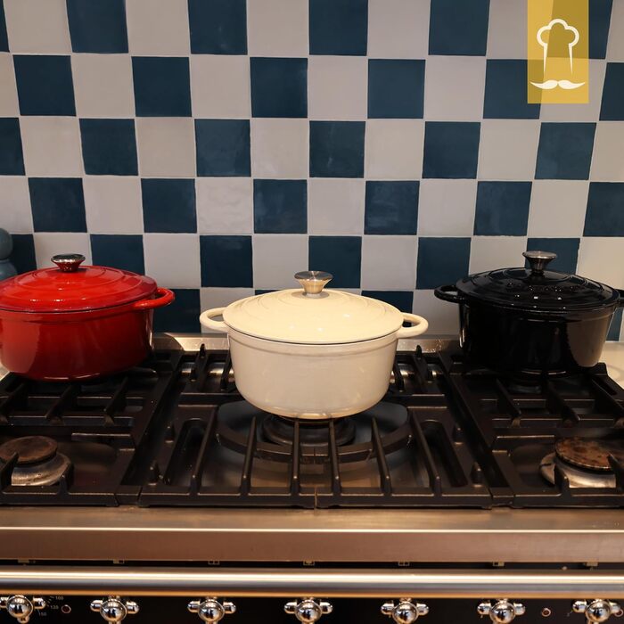 Чавунна жаровня 3,5 л з кришкою 24 см, кремова Chefarone