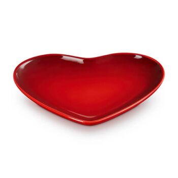 Тарелка в форме сердца 23 см, красная Heart Le Creuset