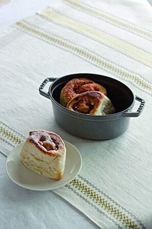 Чавунна жаровня/кокотниця STAUB, овальна 6,7 л, (15 см, чорна)