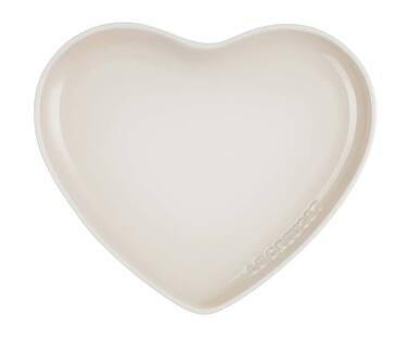 Тарелка в форме сердца 23 см, бежевая Heart Le Creuset