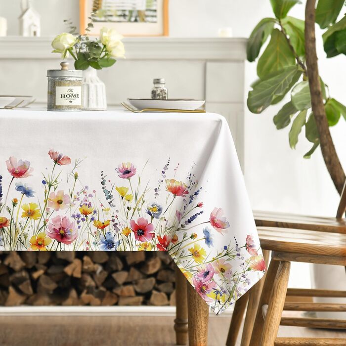 Весняна скатертина з квітками 140 x 220 см Artoid Mode